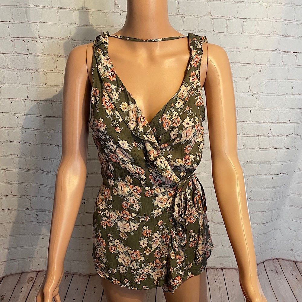Blue Rain green floral wrap adjustable boho blouse size medium